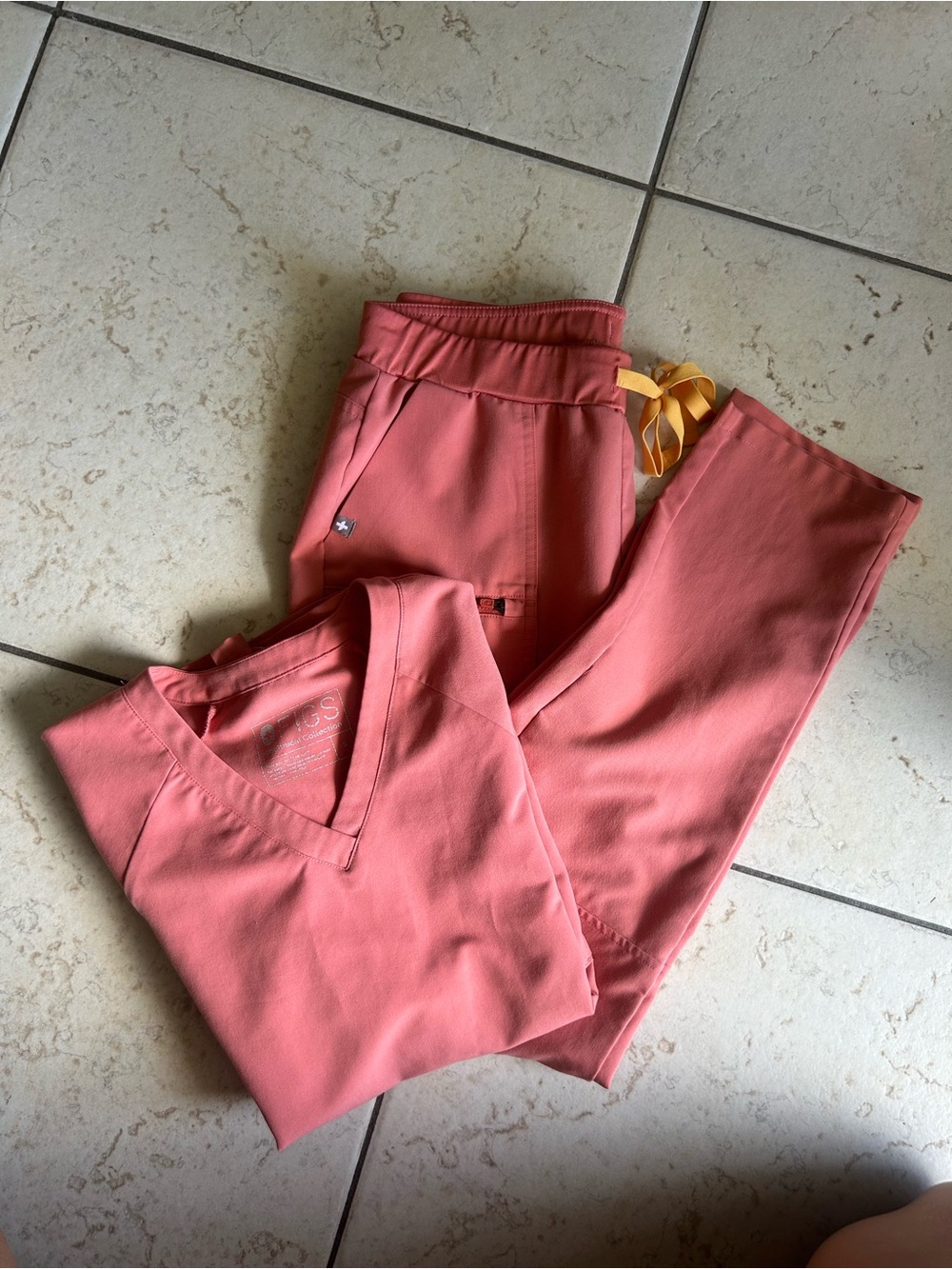 Figs Coral Pink Scrub Set